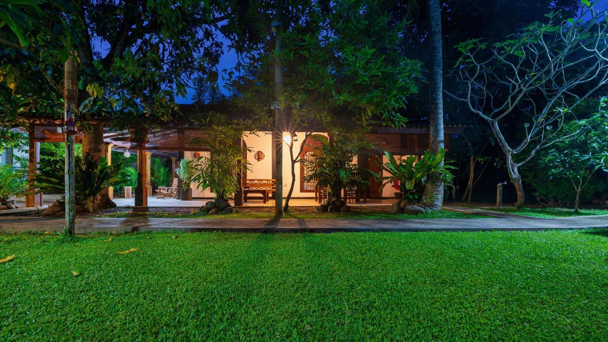 Villa 80 Bentota Exteriér fotografie